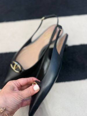 Слингбэки Valentino
