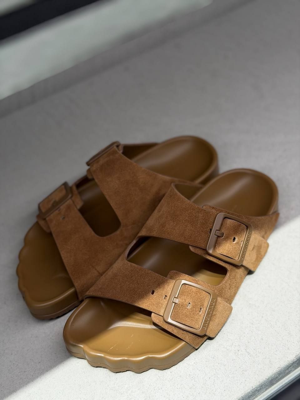 Шлепанцы Balenciaga