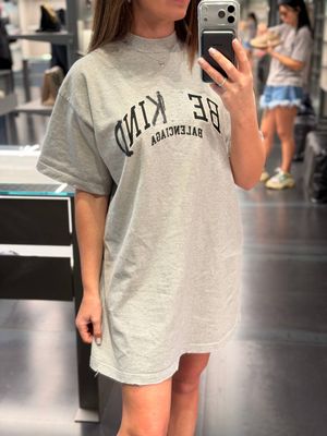 Футболка Balenciaga