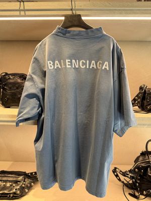 Футболка Balenciaga