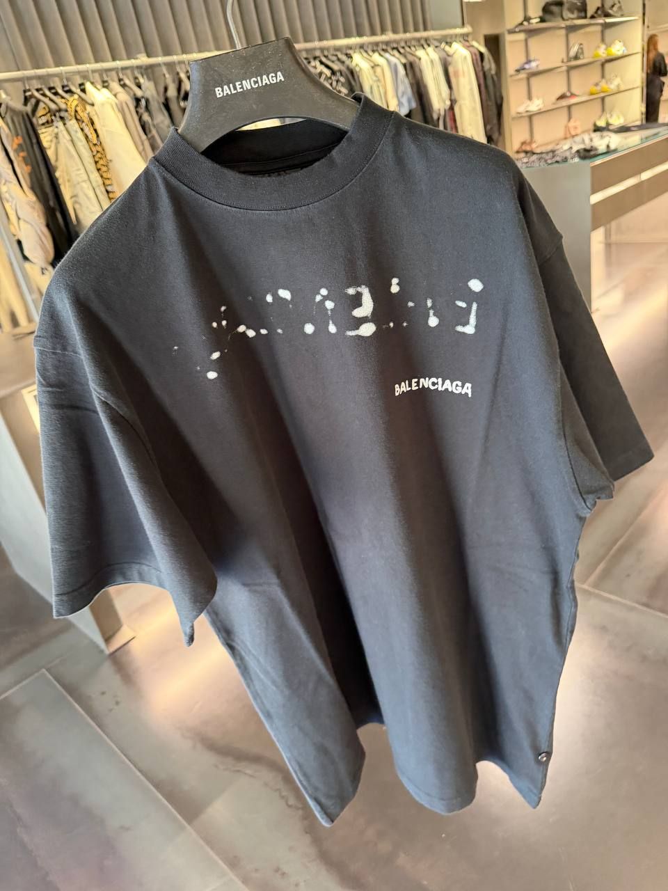 Футболка Balenciaga