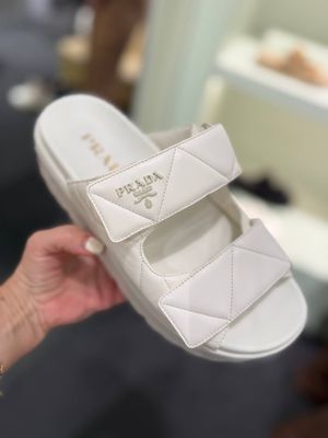 Шлепанцы Prada