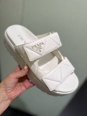 Шлепанцы Prada