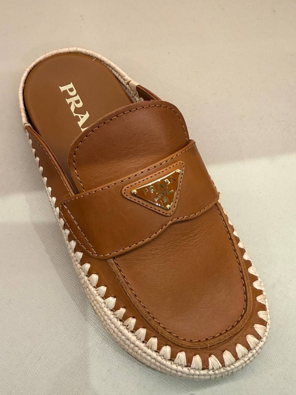 Мюли Prada