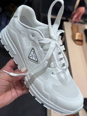 Кроссовки Prada