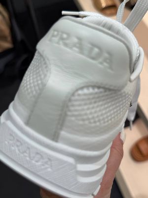 Кроссовки Prada