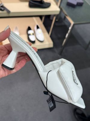 Босоножки Prada
