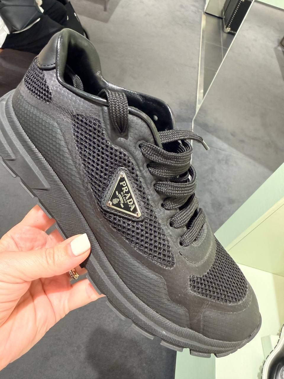 Кроссовки Prada
