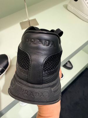 Кроссовки Prada