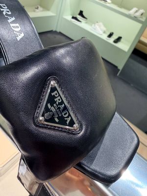 Босоножки Prada