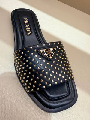 Шлепанцы Prada