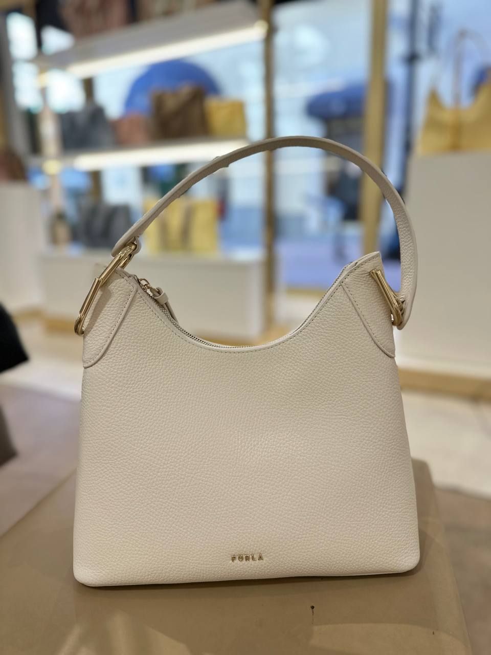 Сумка Furla Clarissa medium