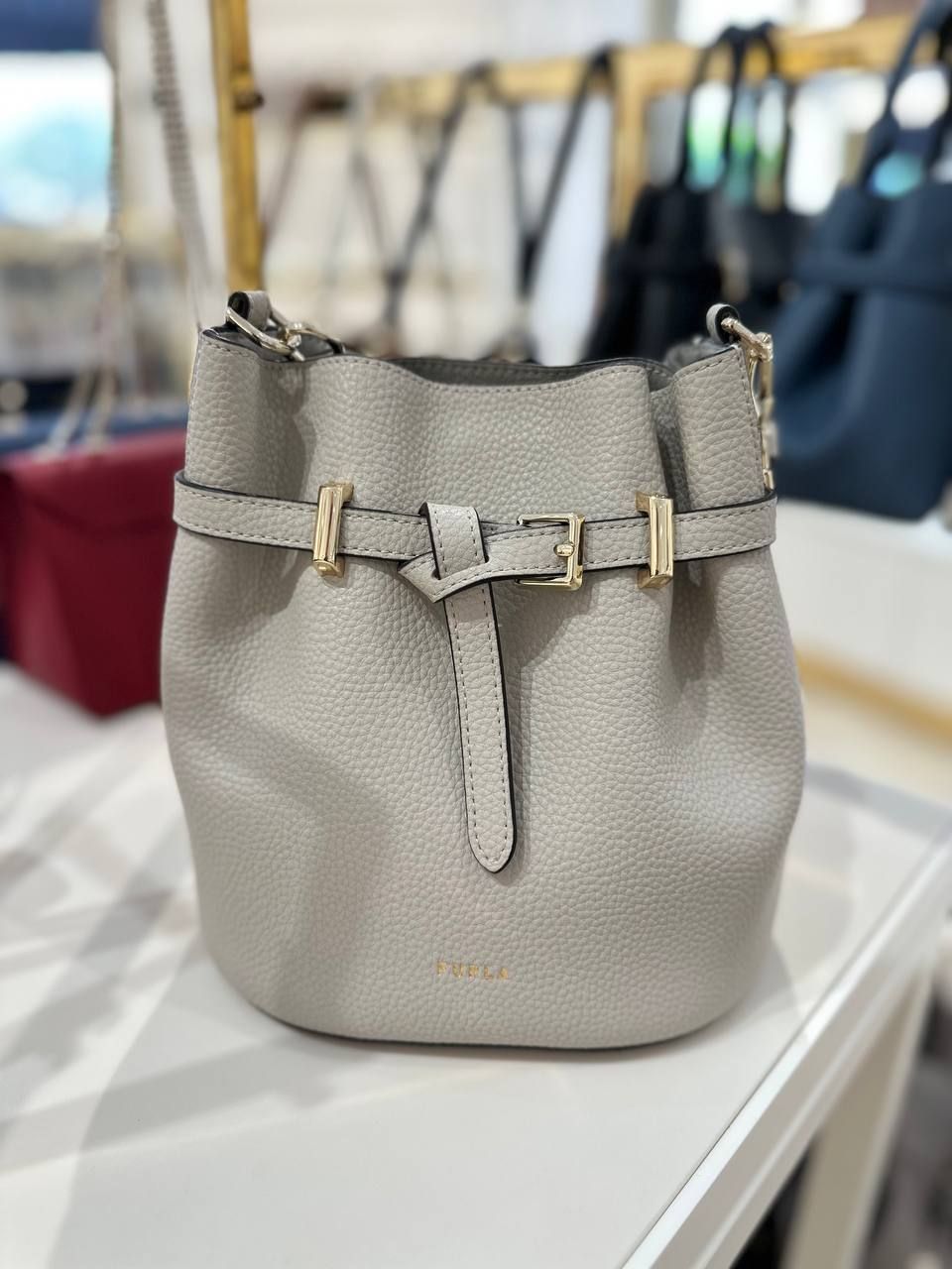 Сумка Furla Aura