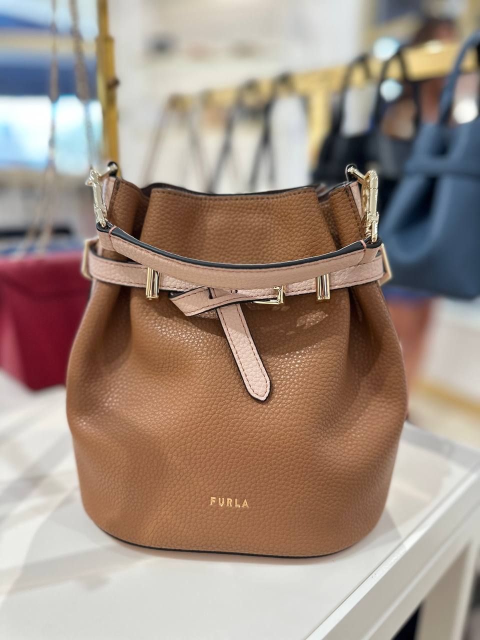 Сумка Furla Aura