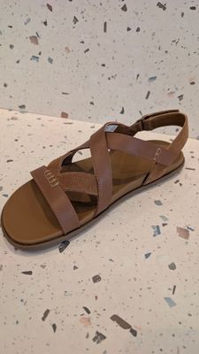 Сандалии UGG