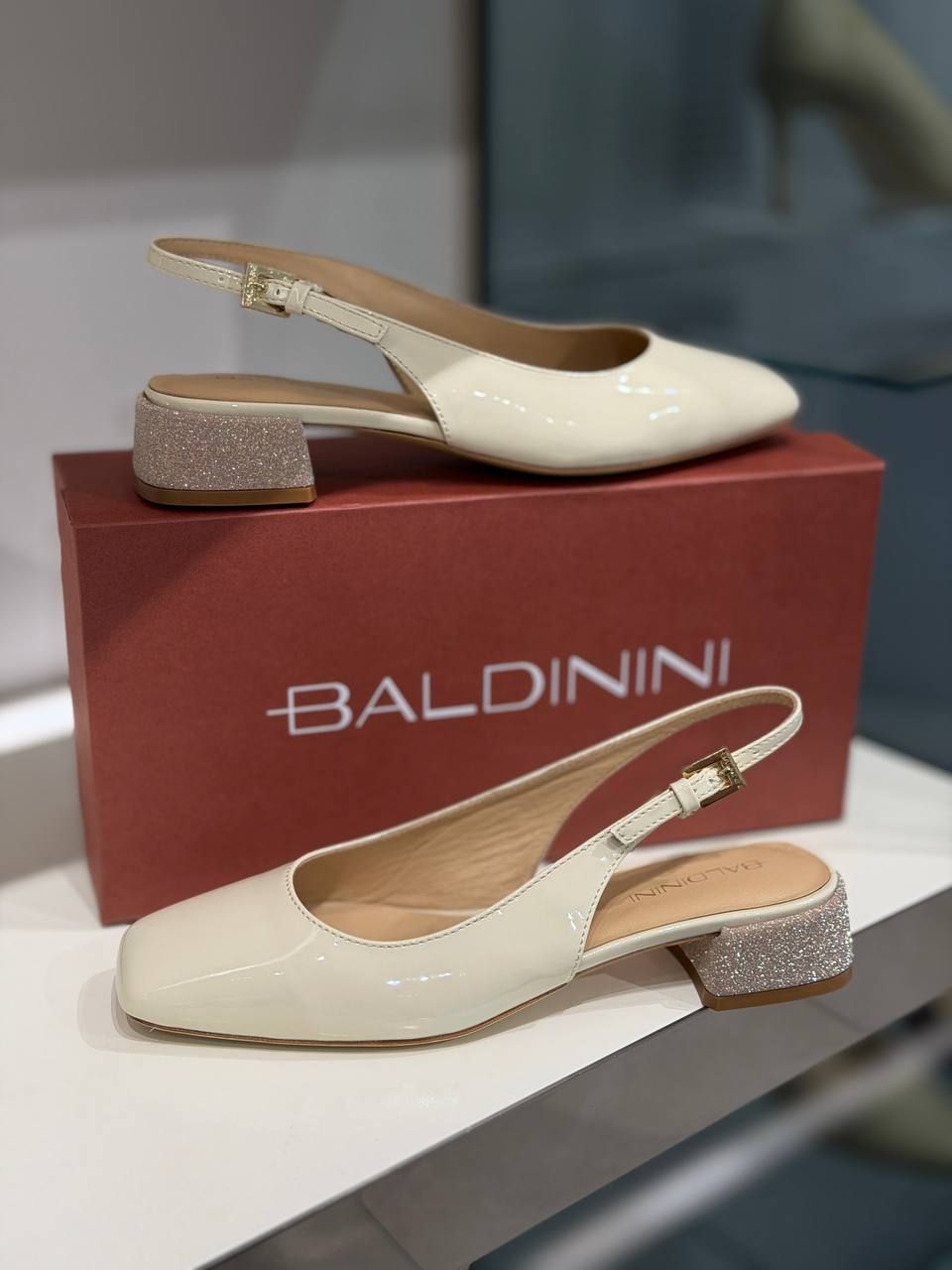 Слингбэки Baldinini