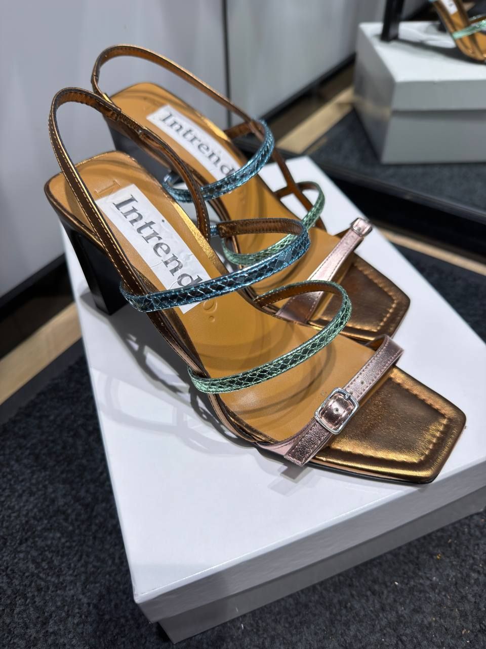 Босоножки Max Mara Group