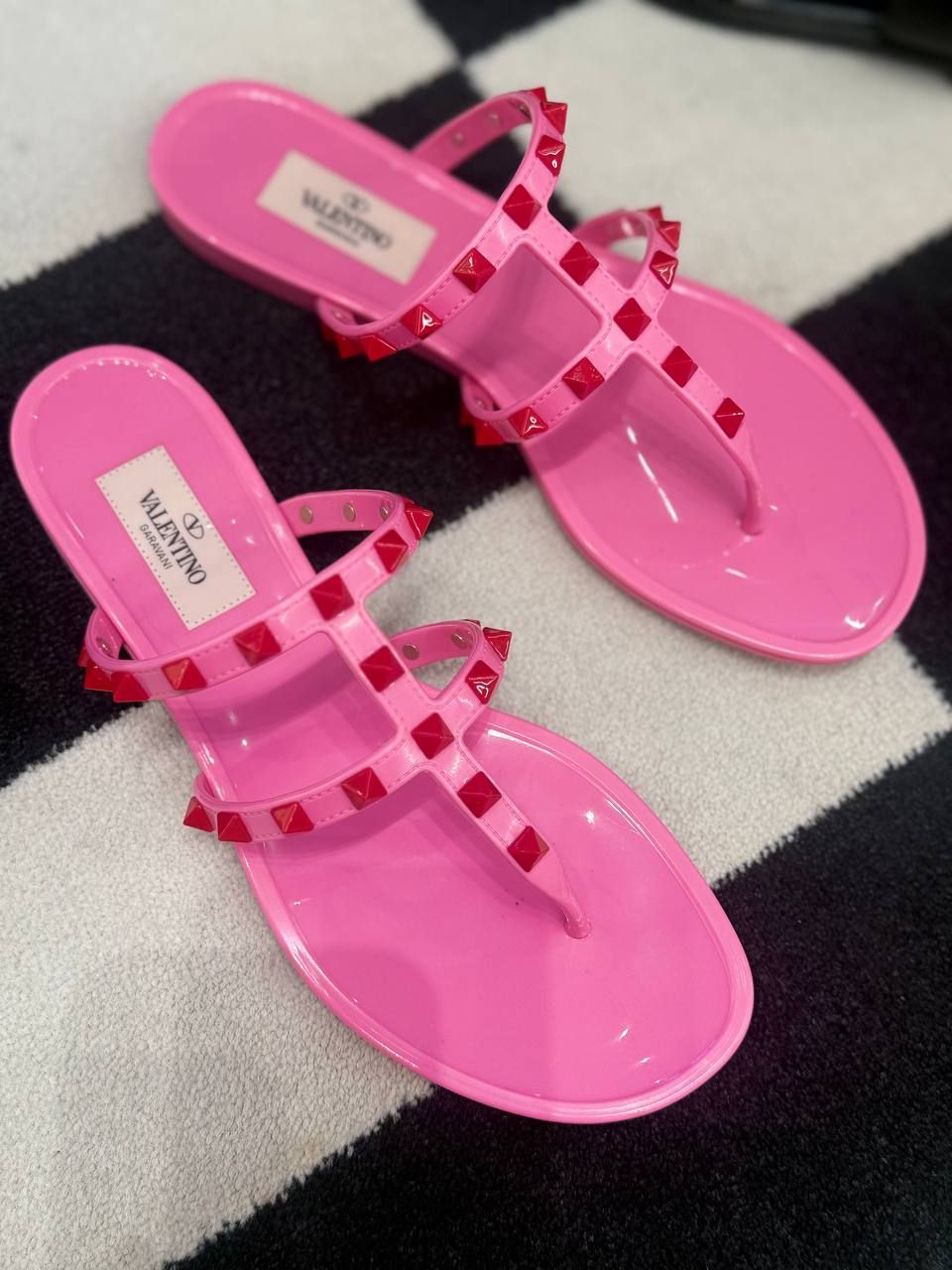 Шлепанцы Valentino