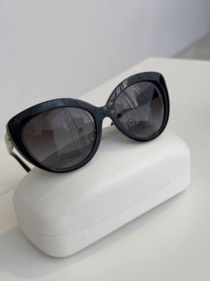 Солнцезащитные очки Michael Kors