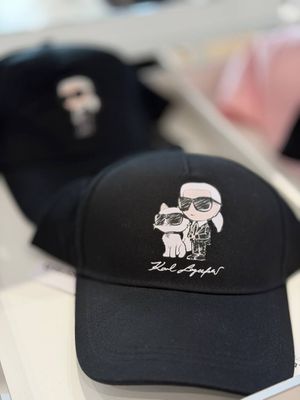Кепка Karl Lagerfeld