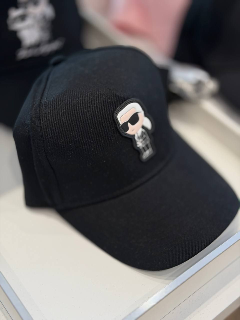 Кепка Karl Lagerfeld