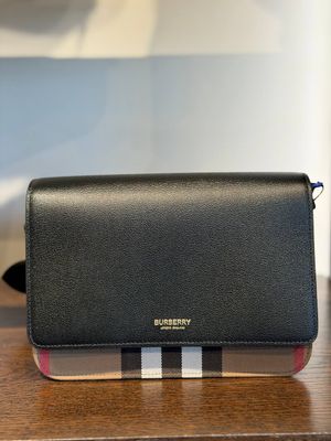 Сумка Burberry