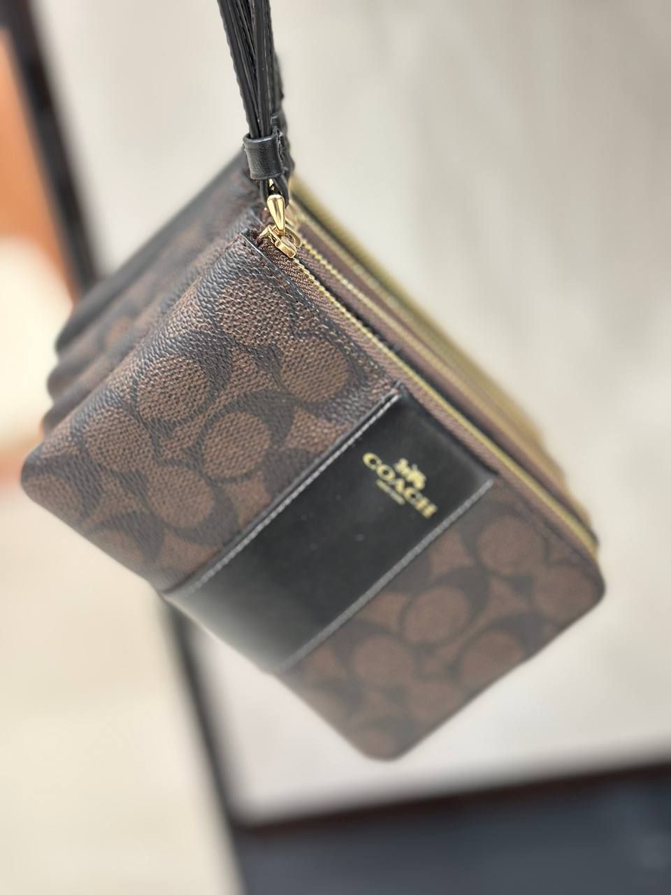 Кошелёк-клатч Coach