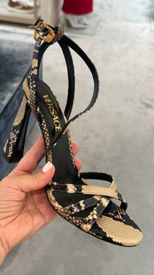 Босоножки Versace
