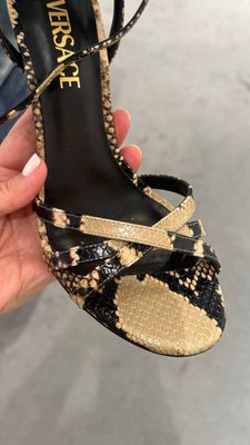 Босоножки Versace