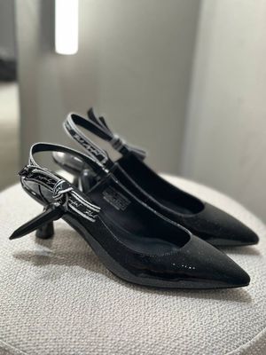 Слингбэки Karl Lagerfeld