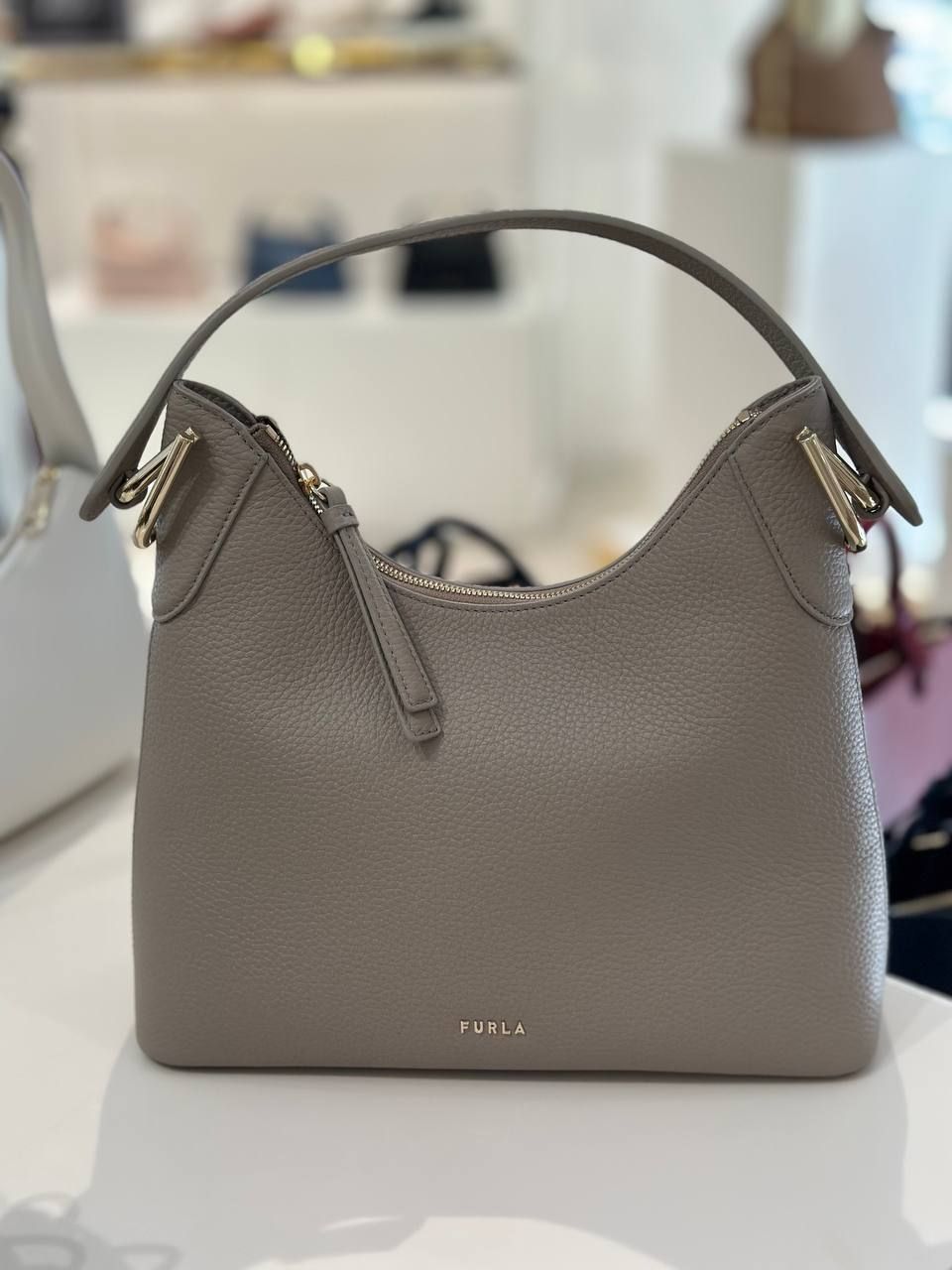 Сумка Furla Clarissa medium
