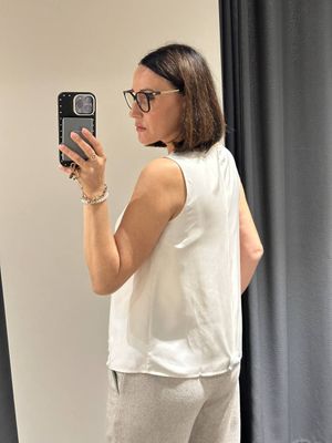 Топ Armani