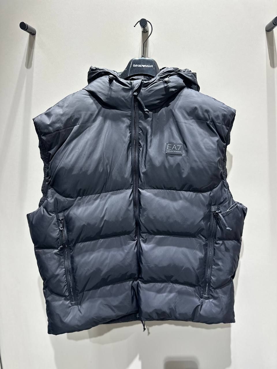 Мужской жилет Armani