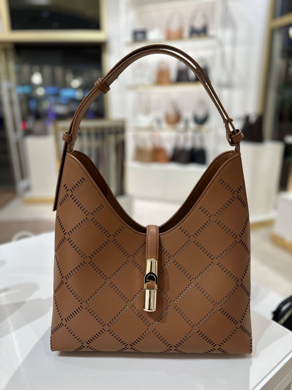 Сумка Furla Goccia big
