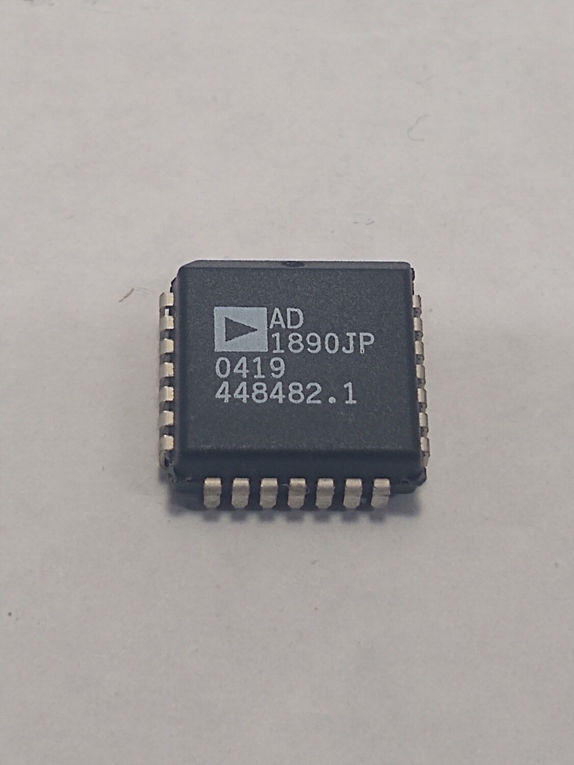 Analog Devices AD1890JP Sample Rate Converter SMT