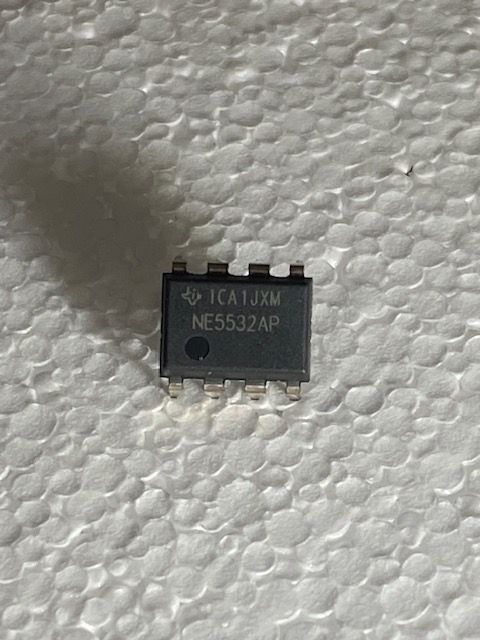 NE5532 Dual Op-Amp