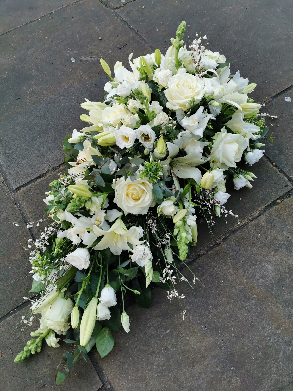 White single ended spray White single ended spray