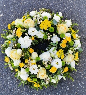 Yellow and white wreath