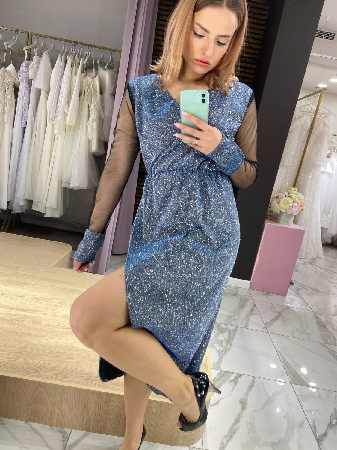Вечернее платье голубое с прозрачными рукавами (50 размер)