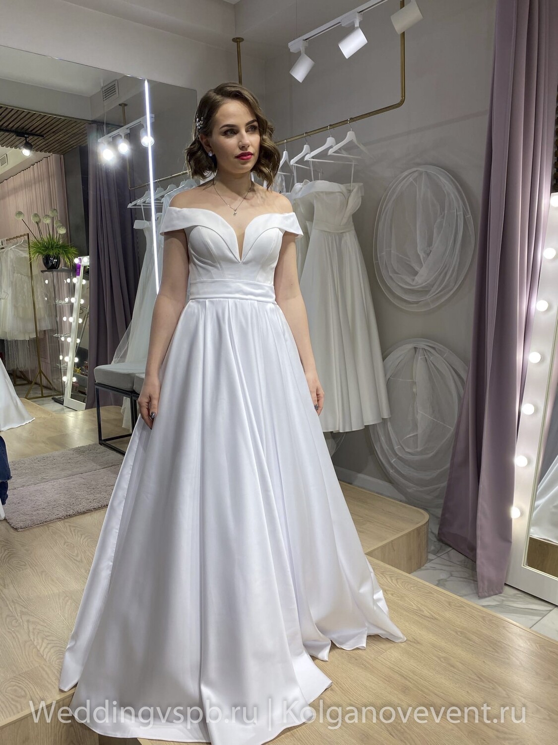 Свадебное платье "Алекса" (44 размер)