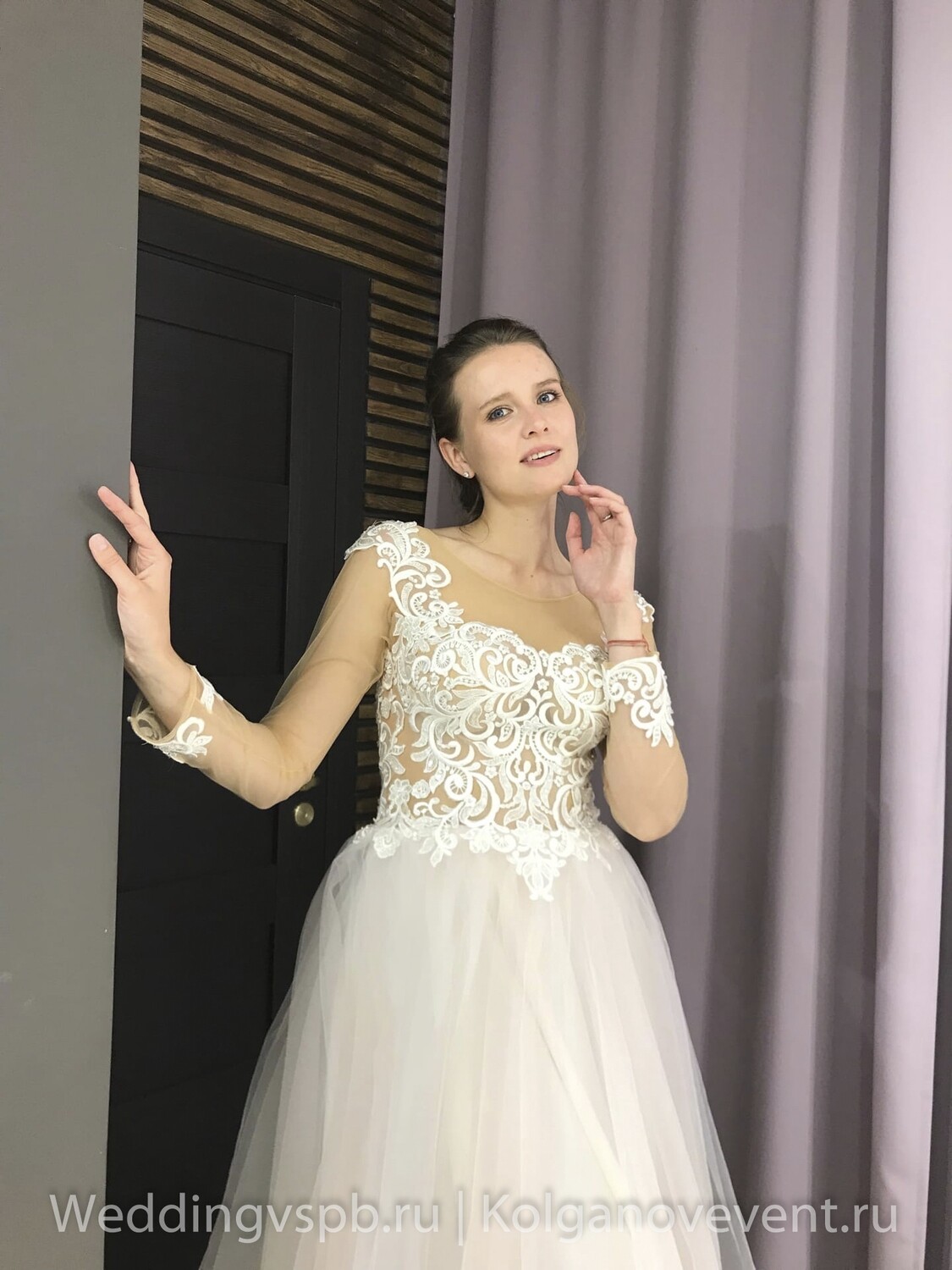 Свадебное платье «Елена» (42 размер)