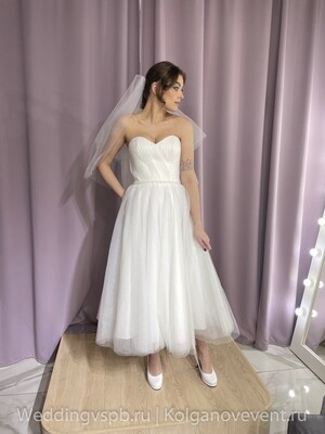 Свадебное платье "Берта" (44 размер)