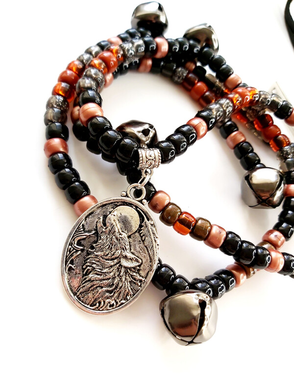 WOLF MOON rhythm beads for horses WOLF MOON rhythm beads for horses