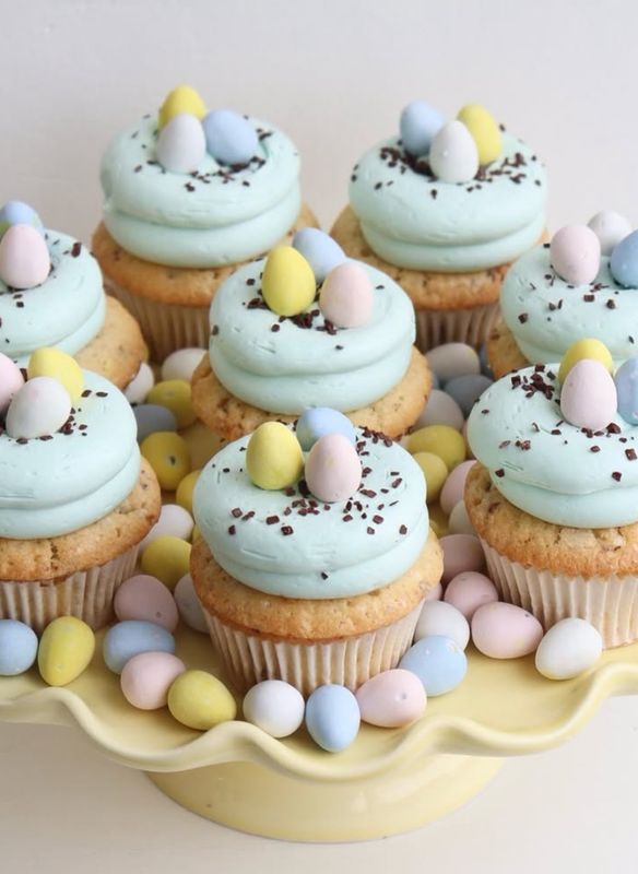 Cadbury Mini Egg Cupcake