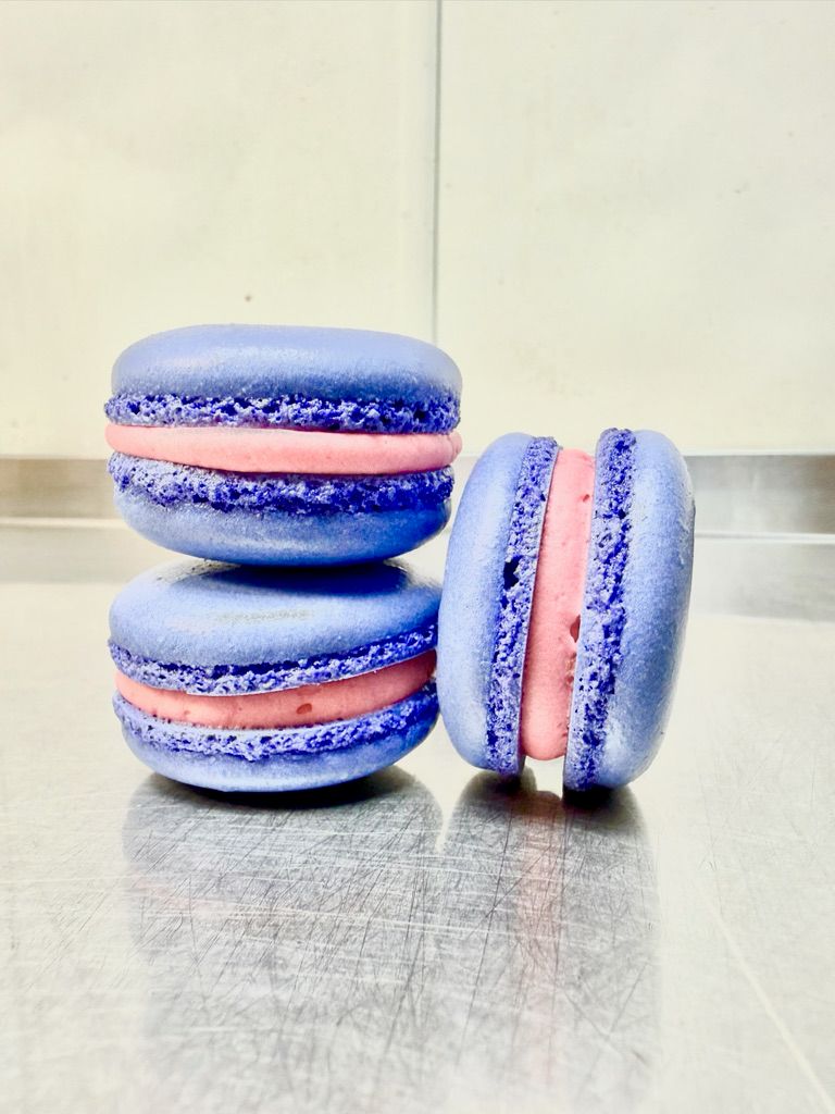 Rum Punch French Macaron