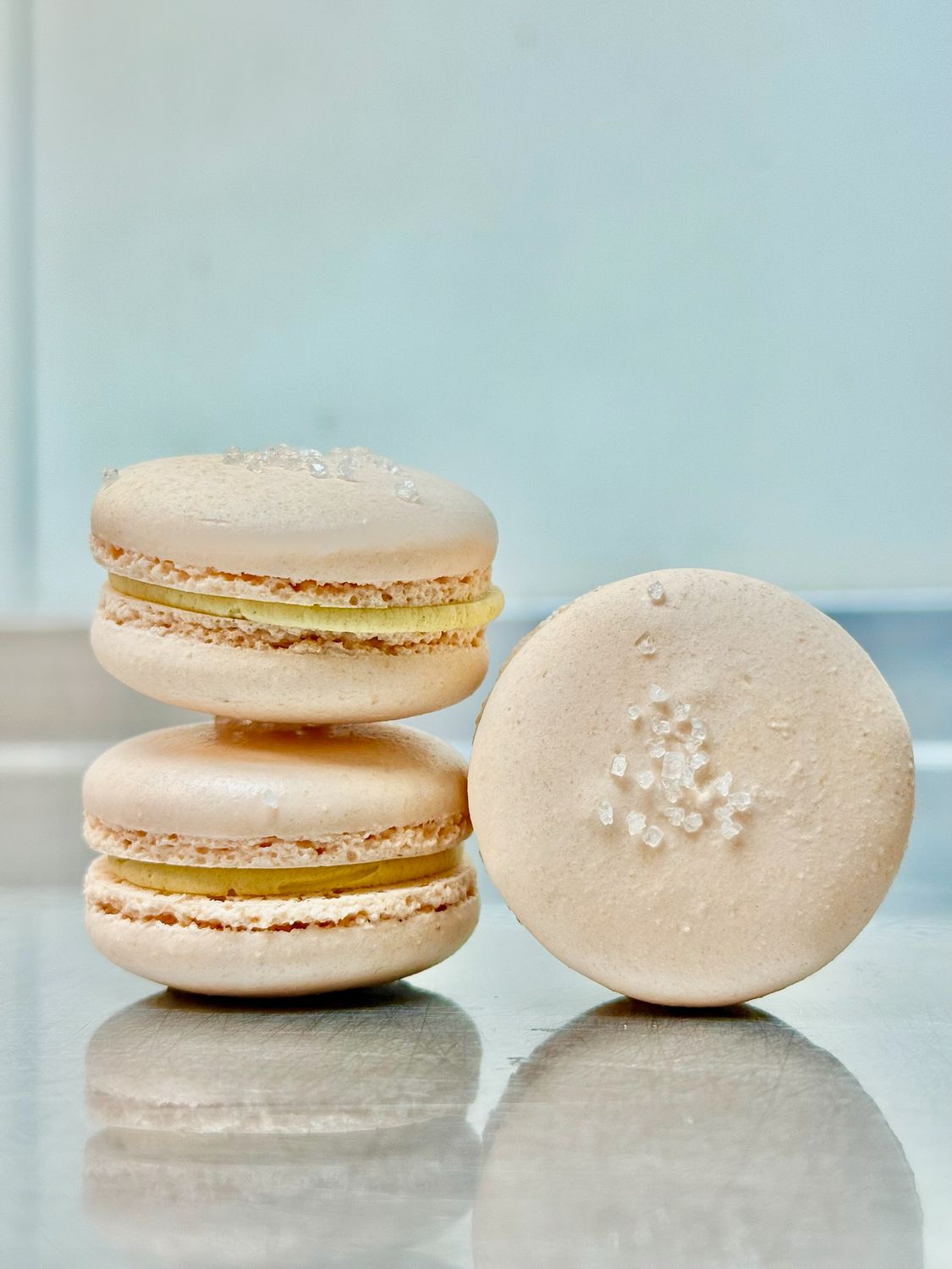 Crème brûlée French Macaron