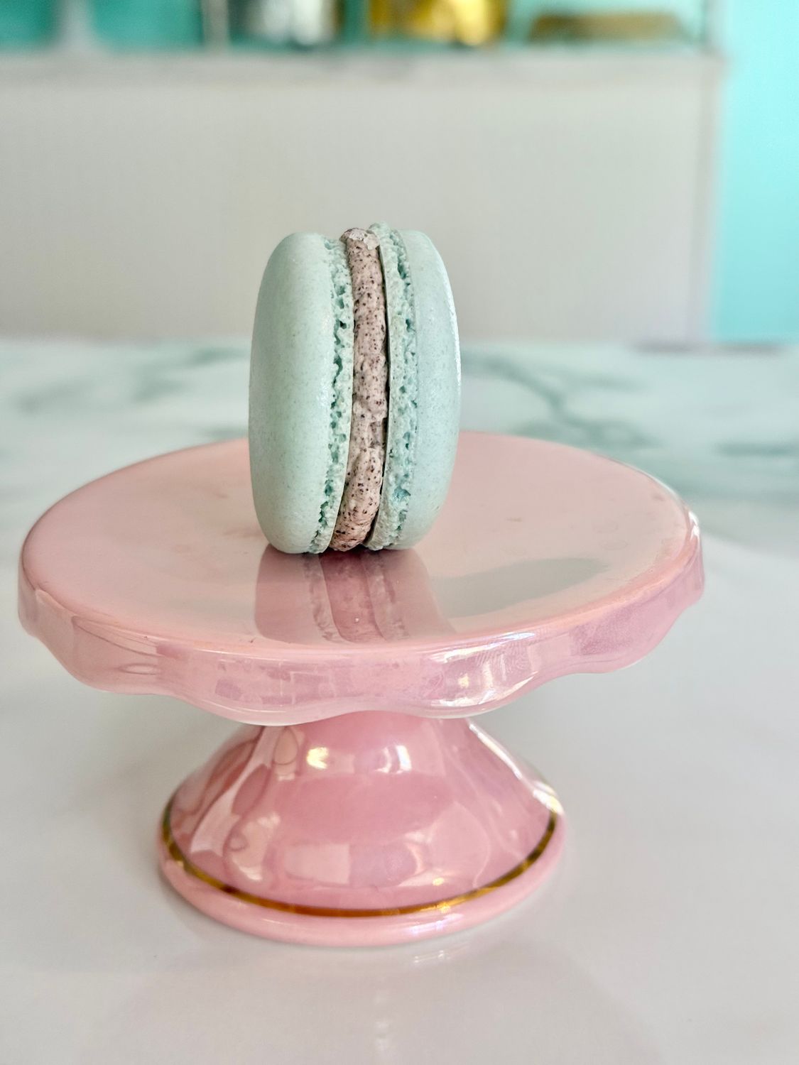 Cookies n Cream French Macaron