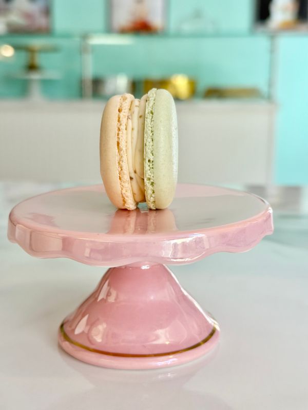 Pistachio White Chocolate French Macaron