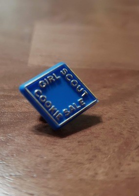 1999 Plastic Blue Cookie Pin