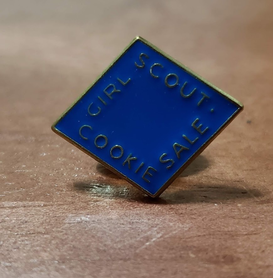 2008 Cobalt Blue Metal Cookie Pin